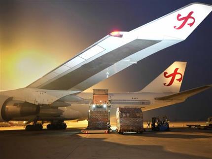 61.1萬噸！鄭州機(jī)場貨運(yùn)量已超去年 “雙貨航”支撐鄭州樞紐貨運(yùn)再突破